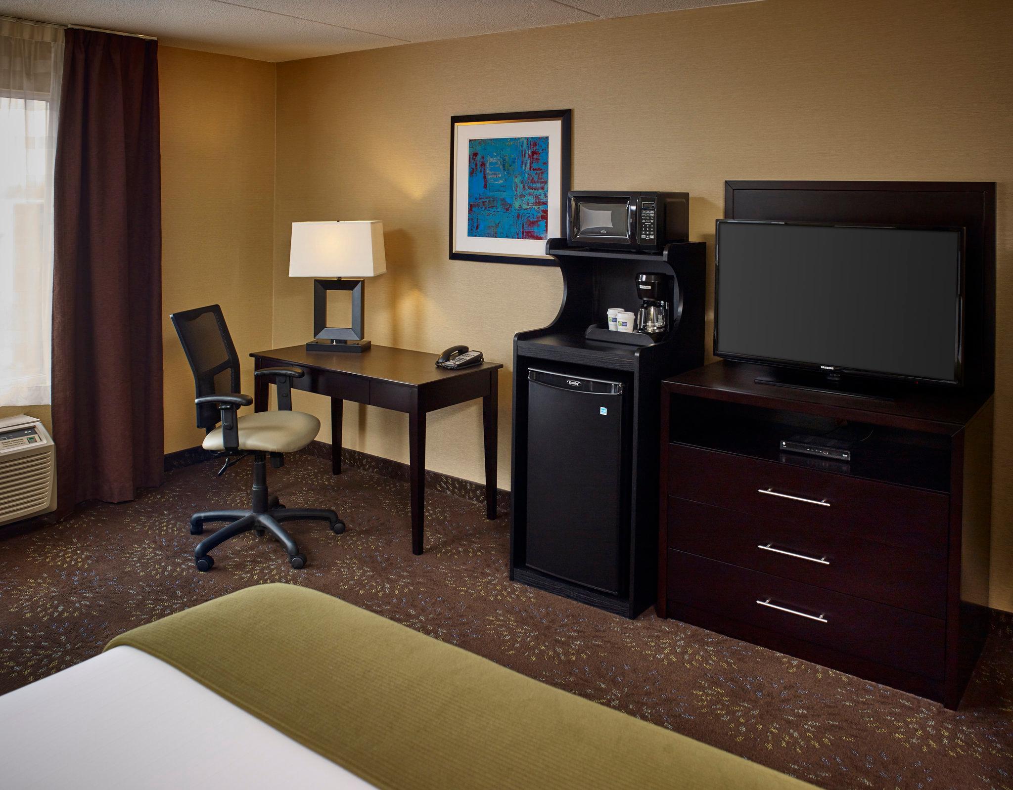 Holiday Inn Express And Suites Timmins By Ihg Exterior foto